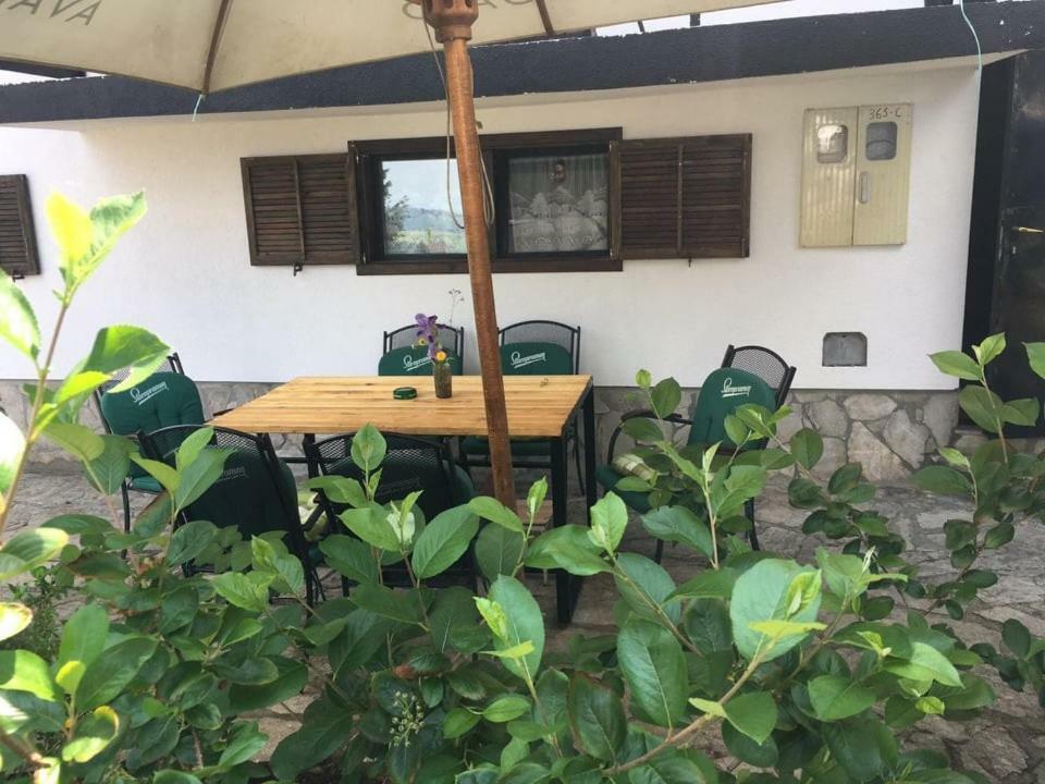 Vila Zahre Vlasic Villa Екстериор снимка